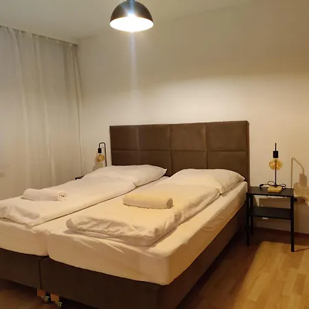 Doreyhome P5 - Zentrale Fuer 5 Pers Nahe Der Altstadt - Parkplatz - Wlan Appartement